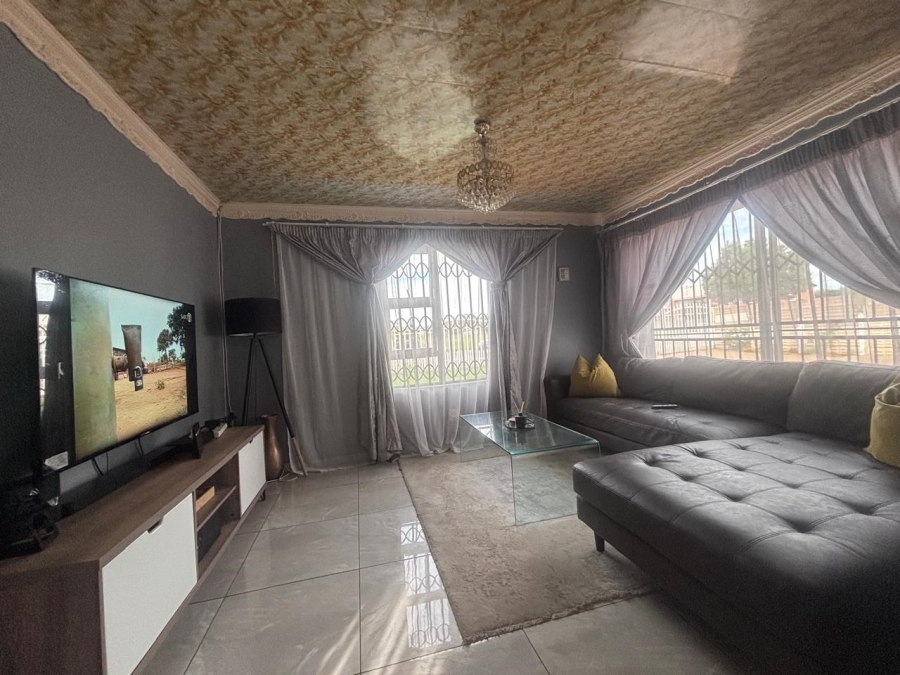 To Let 3 Bedroom Property for Rent in Fauna Free State